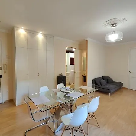 Elegant Apartment Rambla Badal Barcelona Exterior photo