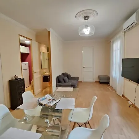 Elegant Apartment Rambla Badal Barcelona Exterior photo