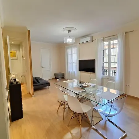 Elegant Apartment Rambla Badal Barcelona Exterior photo