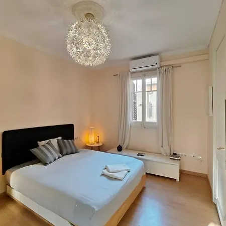 Elegant Apartment Rambla Badal Barcelona Exterior photo