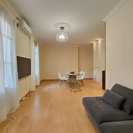 Elegant Apartment Rambla Badal Barcelona Exterior photo