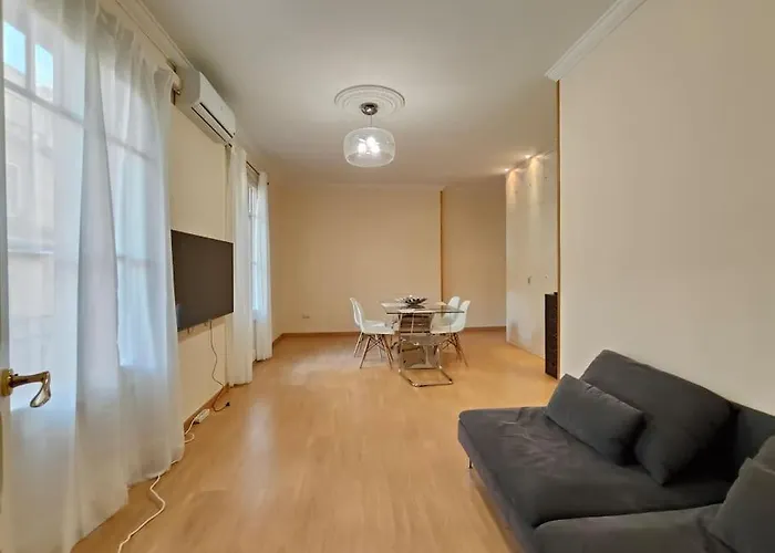 Elegant Apartment Rambla Badal