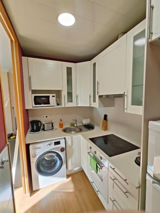 Elegant Rambla Badal Apartament Barcelona