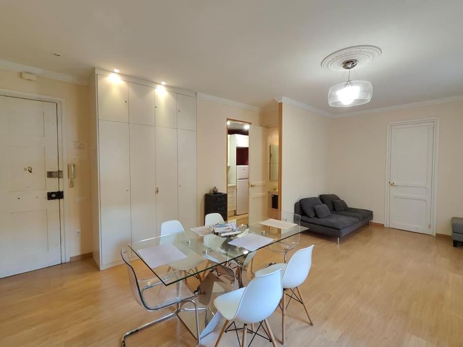 Elegant Rambla Badal Apartamento *